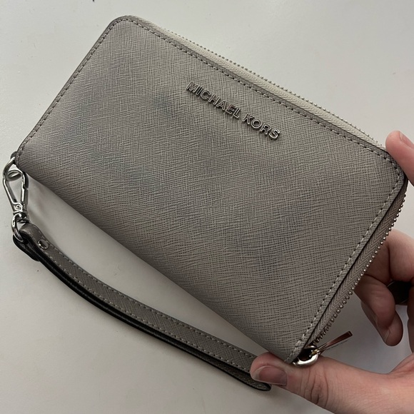 Michael Kors Gray Wrist Wallet with Strap - Picture 2 of 5